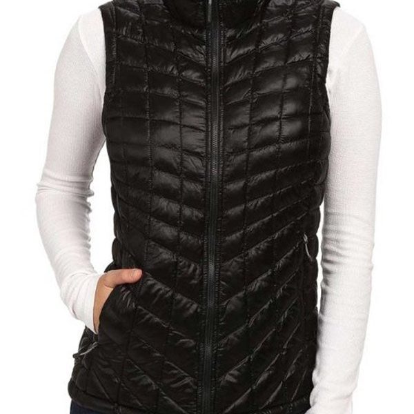 Melinda Monroe Virgin River S02 Black Vest
